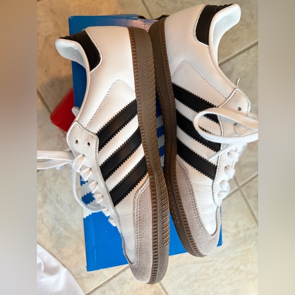 OG Adidas Samba White with Black Stripes - Picture 2 of 10
